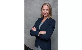 Katie Poehling Headshot