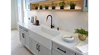 DXV Étre Pull-Down Kitchen Faucet.png