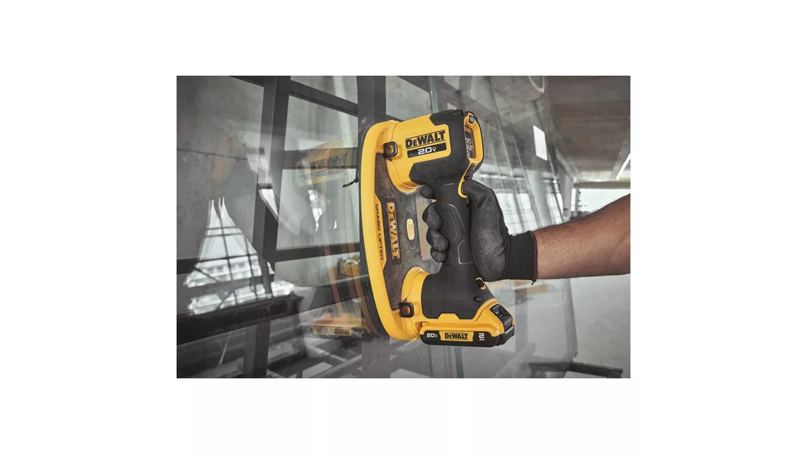 DEWALT_DEWALT_20V_MAX.jpg