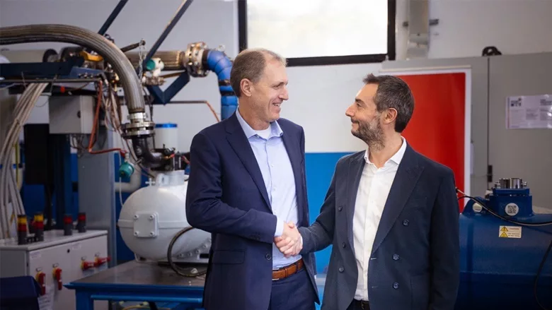 Fabio Klein, President, Danfoss Commercial Compressors (left), David Candio, CEO, Palladio Compressors (right).