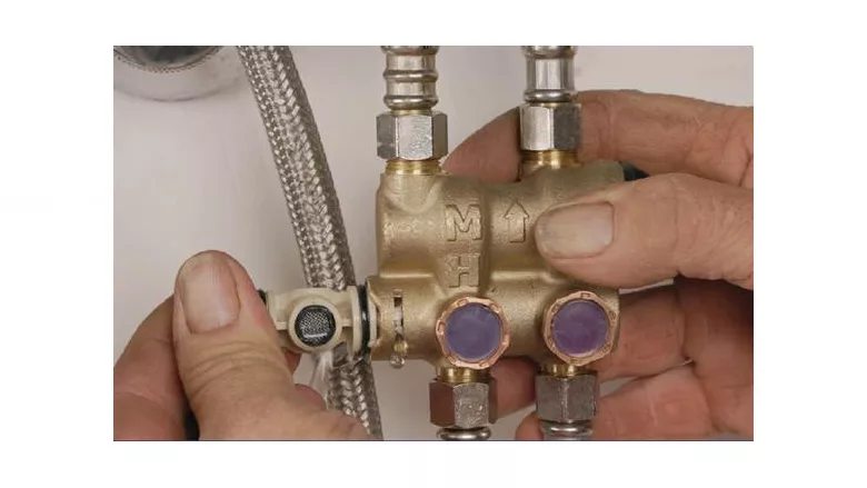Watts LFUSG-CS Under Sink Guardian mixing valve