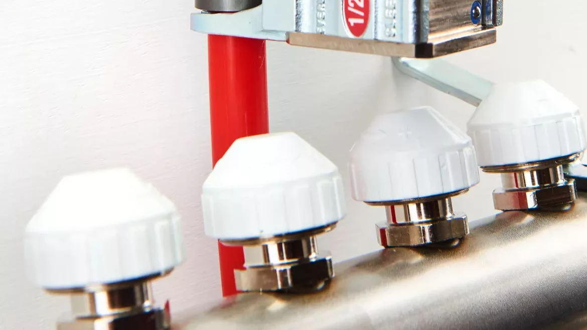 REHAU Hydronic fitting system