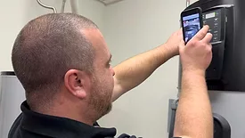 link allows access to the contractor’s smart phone camera