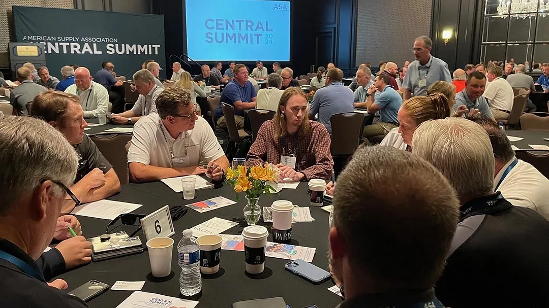 Central Summit attendees shared best practices and solved common operational problems during the roundtable discussions in Kansas City.