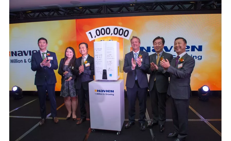 18-0125 Unit Signing Ceremony by Heung-Rak Sohn,  Martha Pugeda (longest American employee), Scott Lee, NA CEO  Eric Moffroid, VP, Joon Kee Hong CEO Worldwide, Jaeyong Lee, Head of Global Business