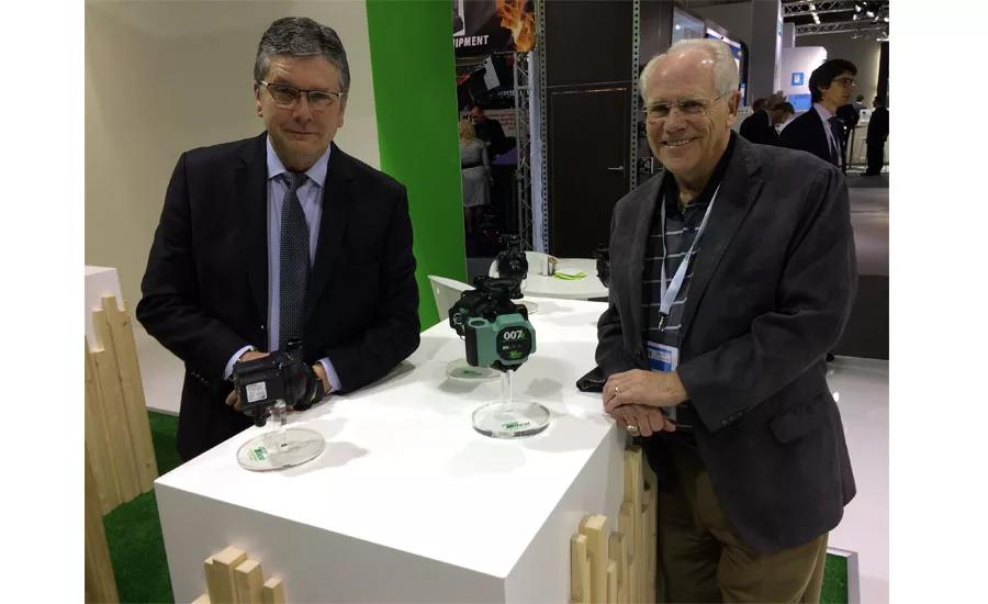 Steve Thompson (left) and Greg Cunniff in Taco’s first-ever booth at ISH