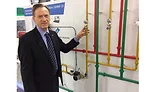 Rex Gillespie shows Caleffi’s new THERMOSETTER