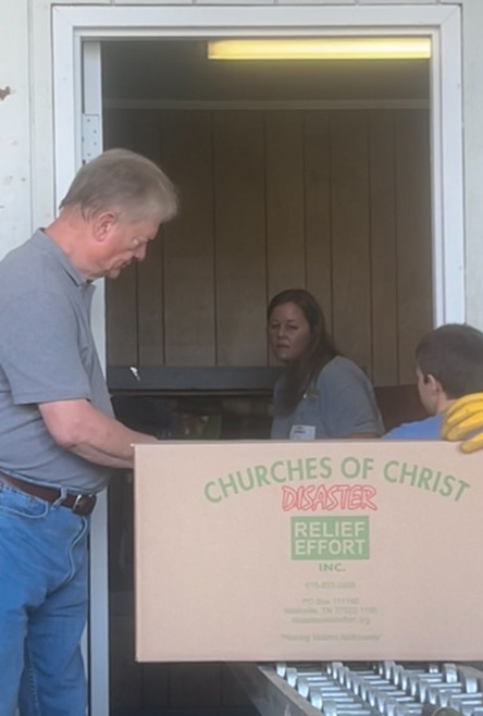 Busy Bee Plumbing, Heating & Air Conditioning sent six members of its leadership and management team to volunteer with the Churches of Christ Disaster Relief Effort.